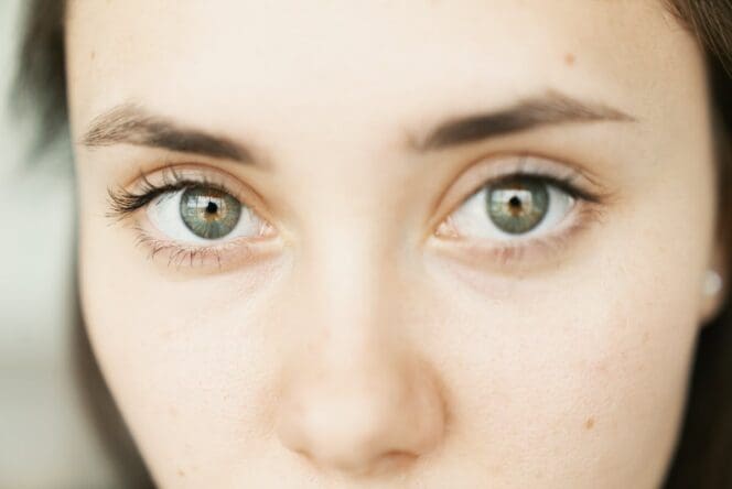 woman with green eyes
