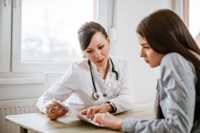 woman with eye doctor